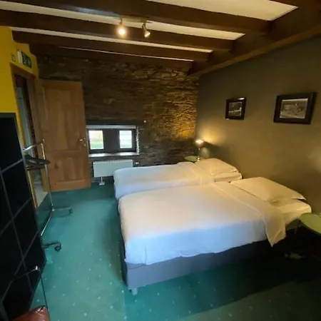 Le Tri Renard Bed & Breakfast