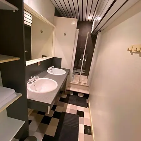 Le Tri Renard Bed & Breakfast 3*